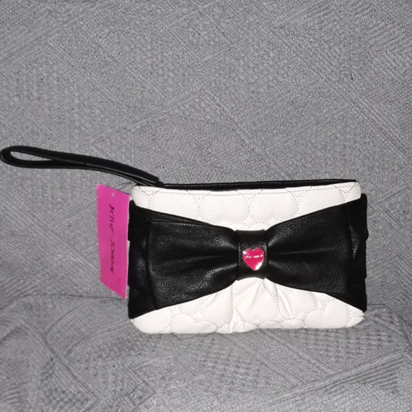 NWT Betsey Johnson BOW CLUTCH/WRISTLET